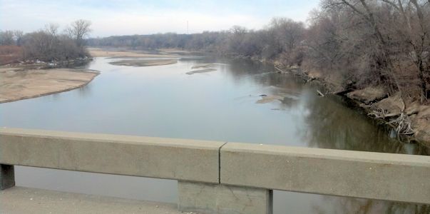 612 cfs at Kansas River at Wamego, KS on Mar. 4, 2013. Photo by Arin Peters, USGS.
