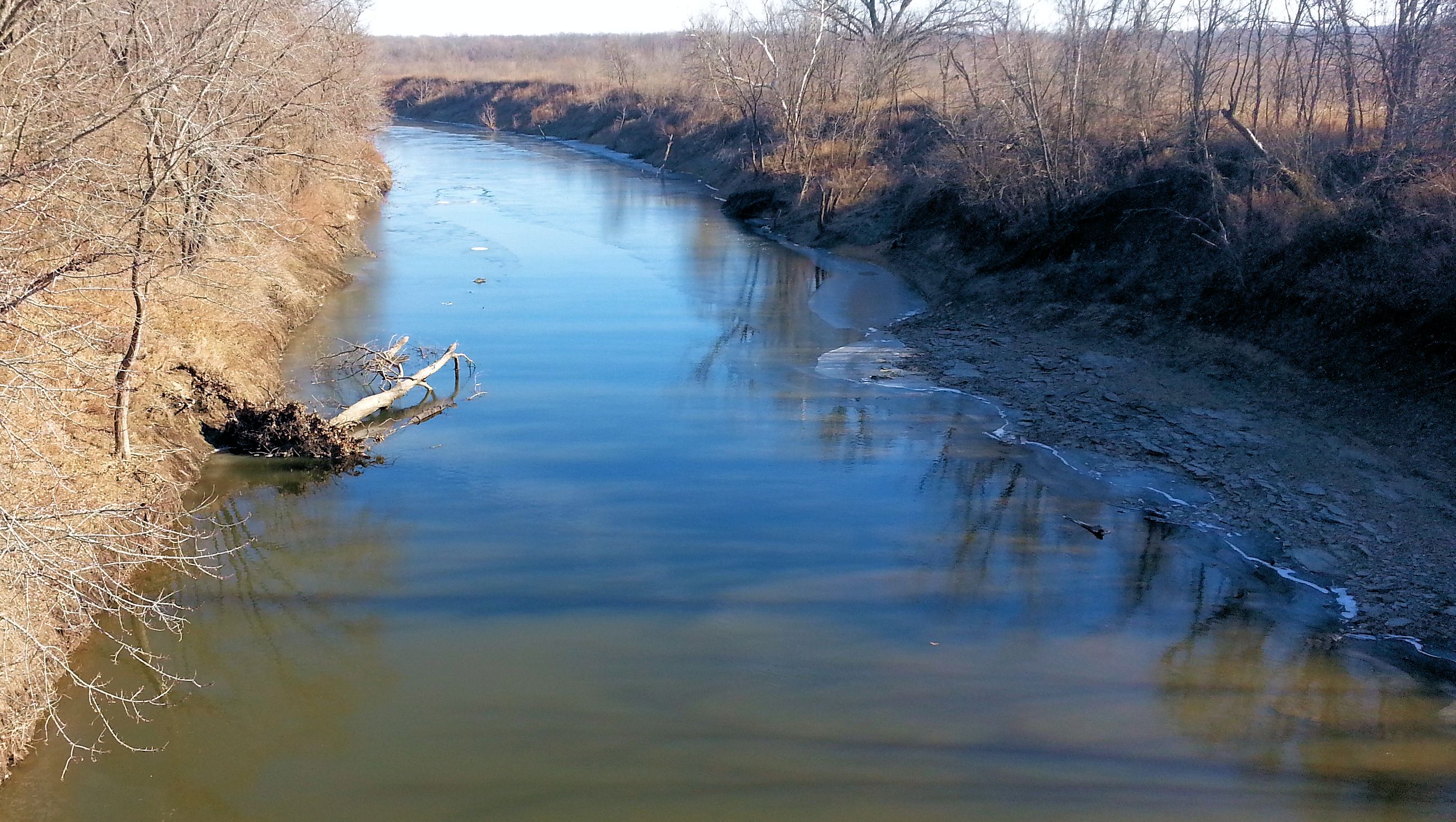 113 cfs at Marais des Cygnes River near KS-MO State Line, KS on Dec. 11, 2013. Photo by Craig Davies, USGS.